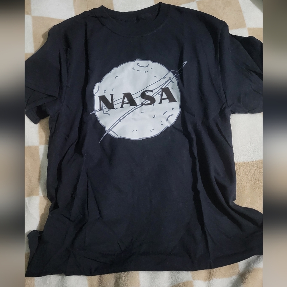 NASA Black Graphic T-Shirt